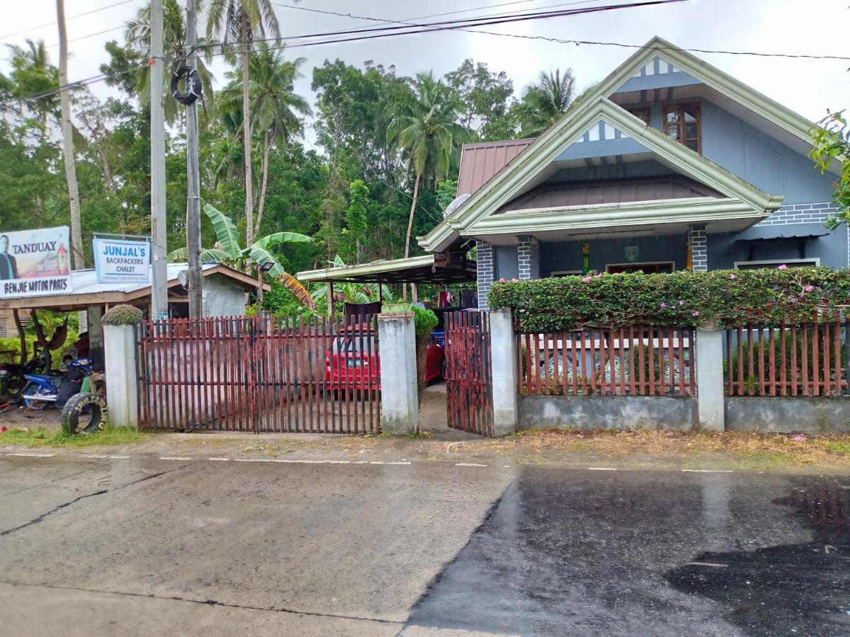 Junjals Backpackers Chalet Bohol Eksteriør bilde